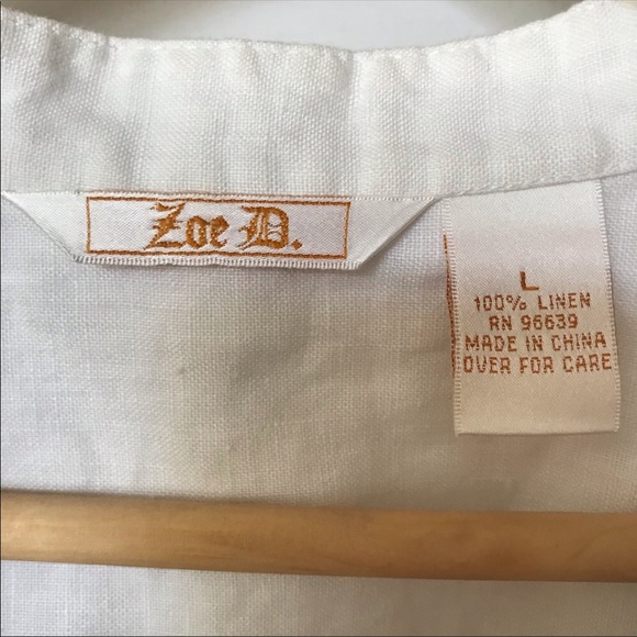 Zoe D. Linen Floral Embroidered Button Blouse - Picture 5 of 13